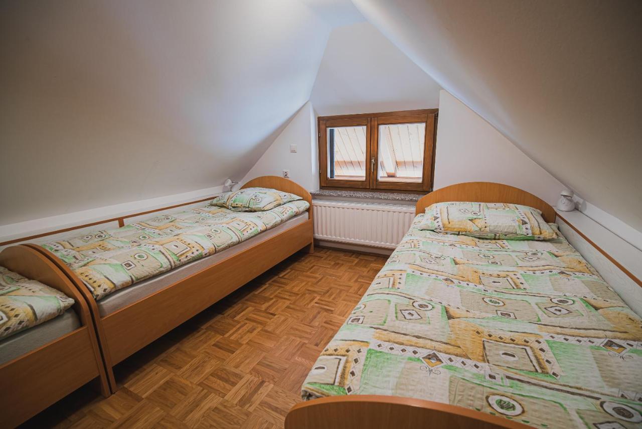 Homestay Kocka Zgornje Jezersko Exterior photo